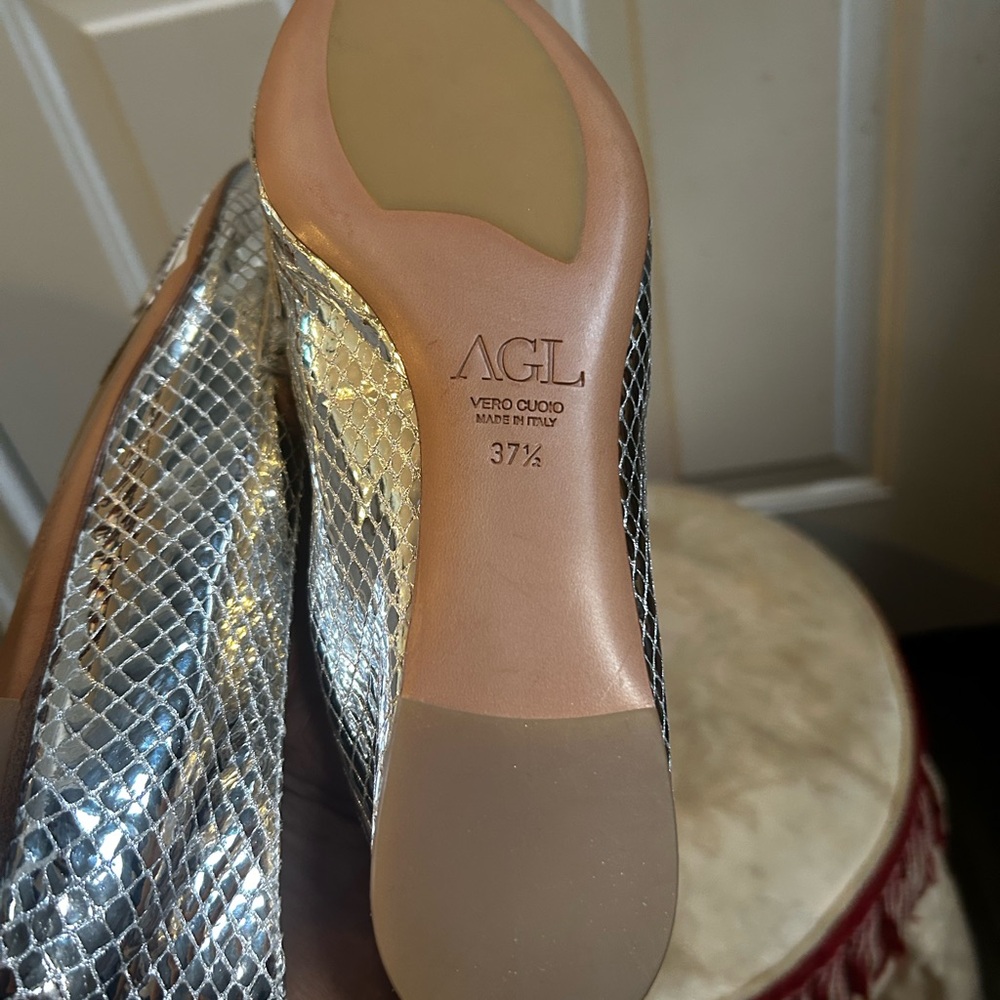 AGL Metallic Snakeskin print Soft Pointy Toes Loafers Sz 7.5 made in Italy - Picture 11 of 11